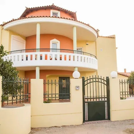 Iro's House דירה